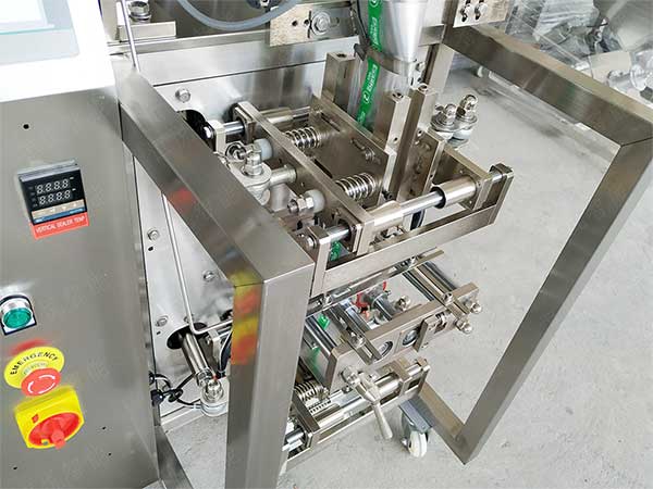 四邊封粉末蜜桃TV在线观看视频