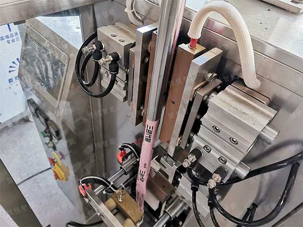 全自動立式蜜桃TV在线观看视频調試應注意的幾個方麵