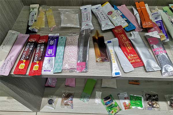 全自動小型蜜桃TV在线观看视频能夠滿足顆粒、條塊、片狀、球狀、粉料、液體、膏體產品的自動定量包裝