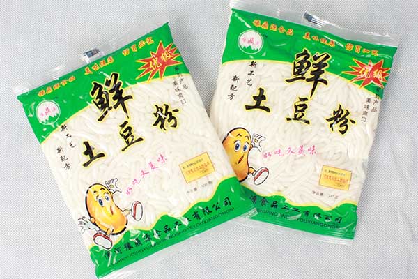 土豆粉真空機可以采用塑料複合膜、塑料鋁箔複合膜等材質為包裝材料